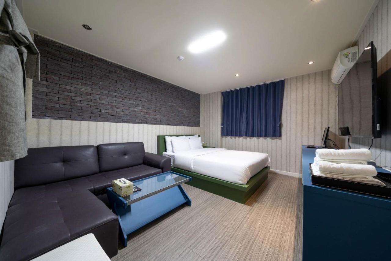 Galleria Hotel Suwon Kamer foto